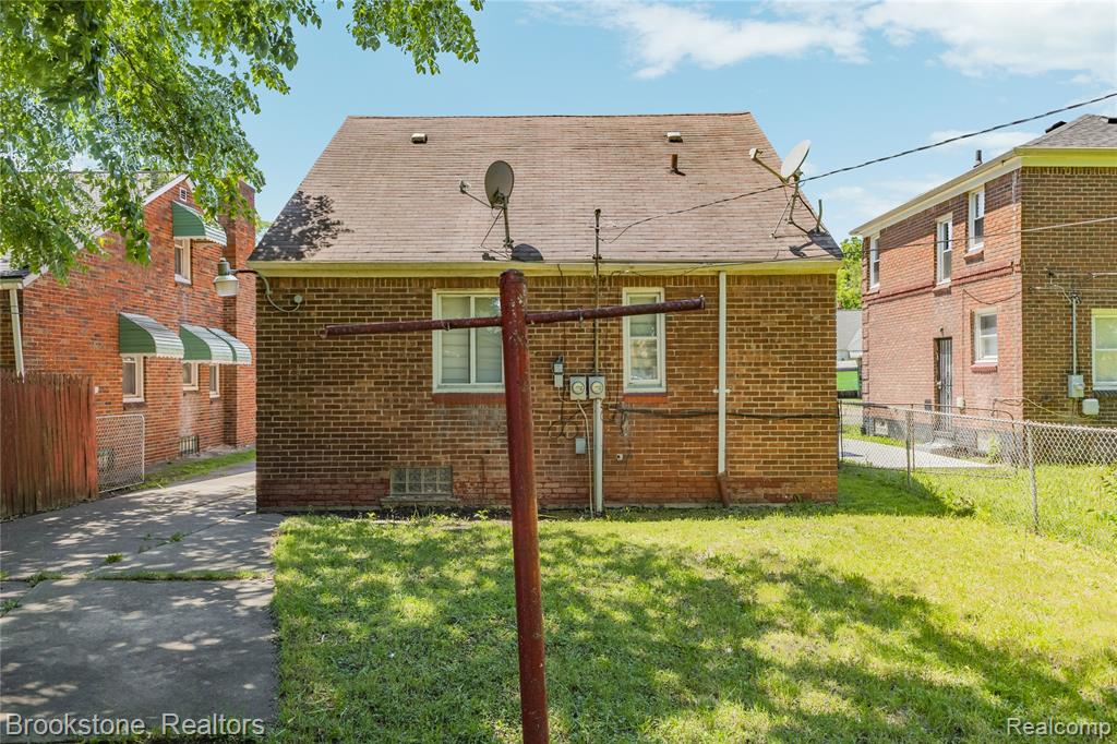 20214 Greeley Street, Highland Park, MI 48203 — Photo 36