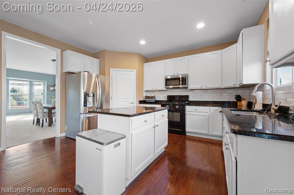 56753 Lindale Avenue, Macomb, MI 48042 — Photo 5