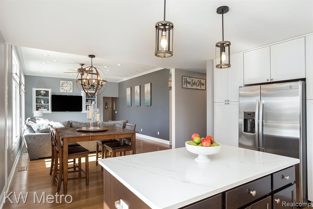 55 BOYKEN Road, Rochester Hills, MI 48307 — Photo 9