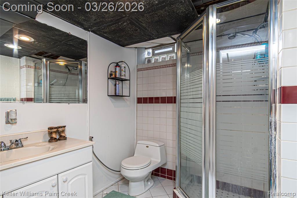 8250 Arnold Street, Dearborn Heights, MI 48127 — Photo 40