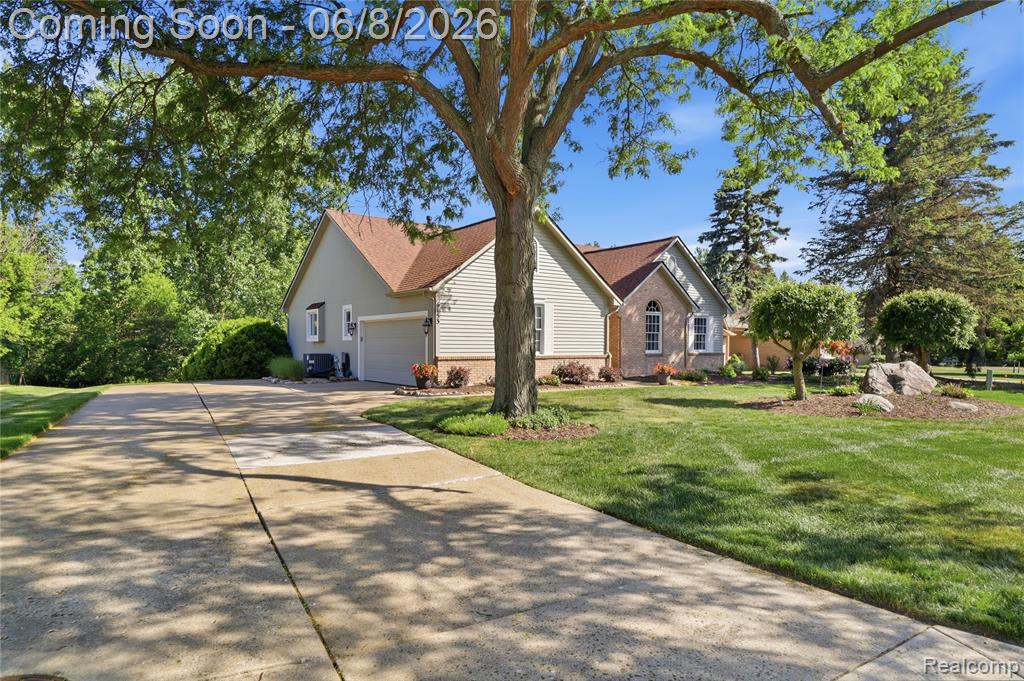 6153 Pine Creek Court, Grand Blanc, MI 48439 — Photo 2