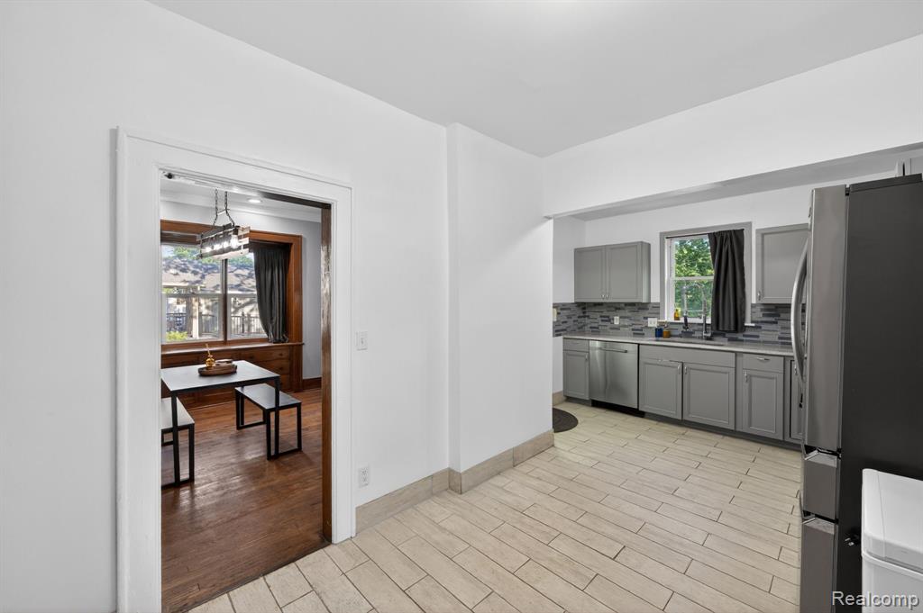 925 W Kalamazoo Street, Lansing, MI 48915 — Photo 23