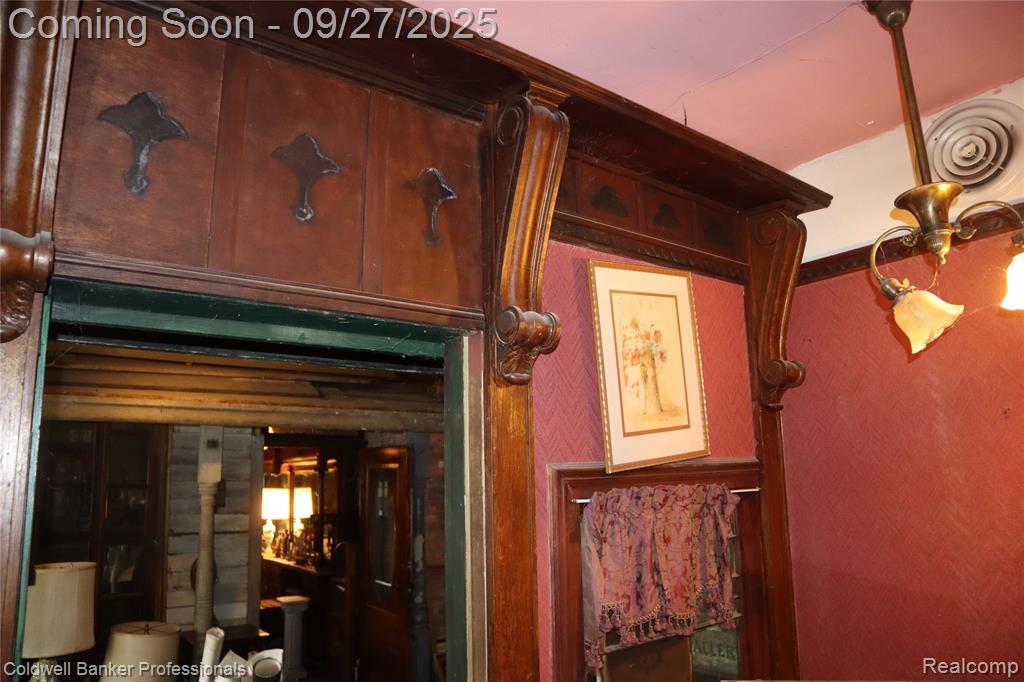 216 S Broad Street, Holly, MI 48442 — Photo 22