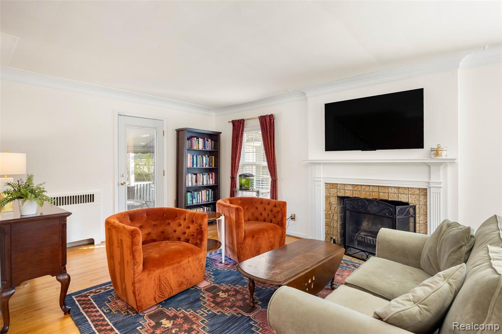 872 University Place, Grosse Pointe, MI 48230 — Photo 5