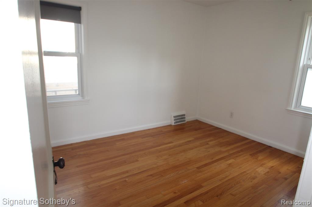 760 WORDSWORTH Street, Ferndale, MI 48220 — Photo 7