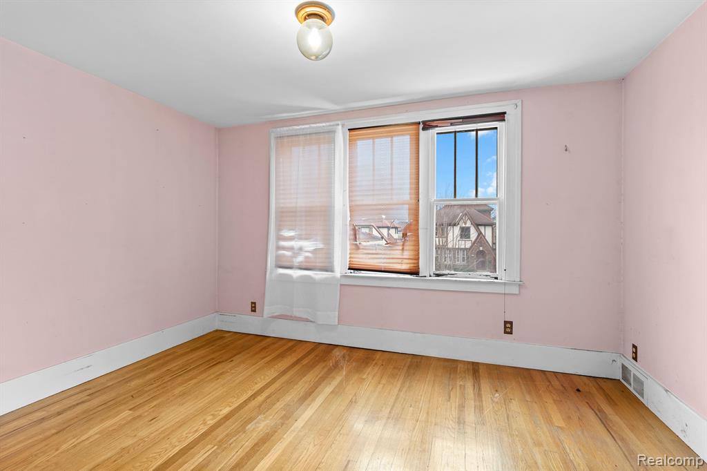 4819 THREE MILE Drive, Detroit, MI 48224 — Photo 16