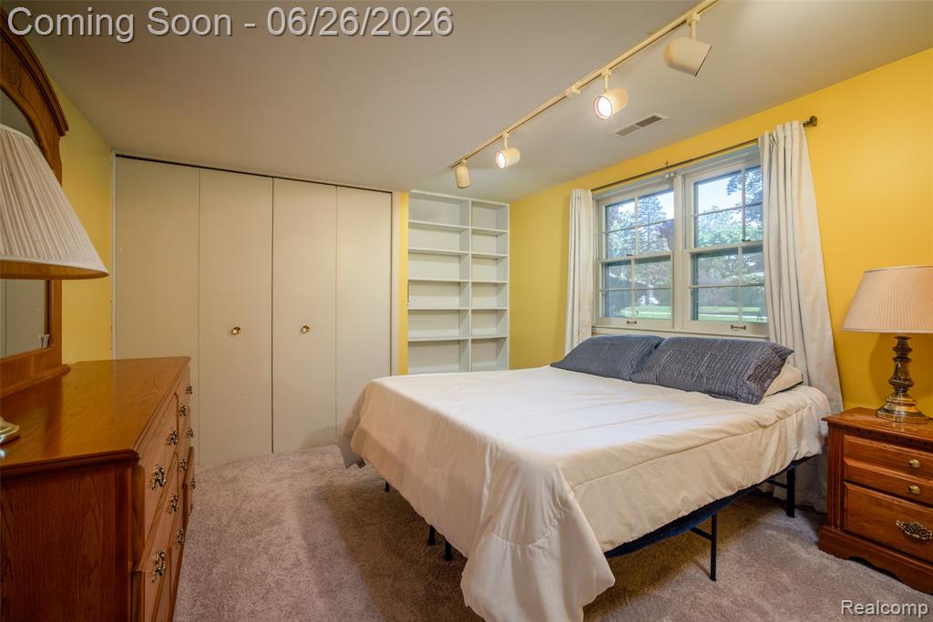 6826 Spruce Drive, Bloomfield Hills, MI 48301 — Photo 28