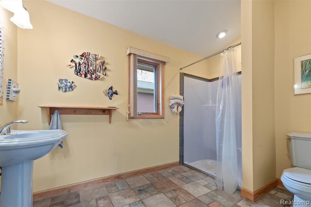 2745 Lari Court, West Bloomfield, MI 48324 — Photo 20