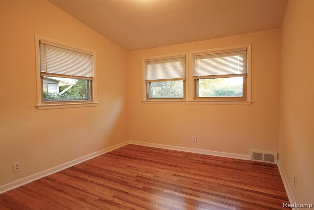 915 Westwood Avenue, Ann Arbor, MI 48103 — Photo 14