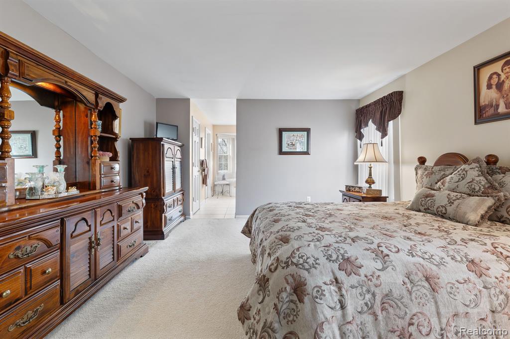 48548 Fairmont Drive, Macomb, MI 48044 — Photo 25