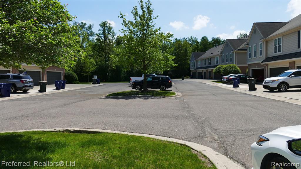 2191 PINECROFT Drive, Canton, MI 48188 — Photo 34