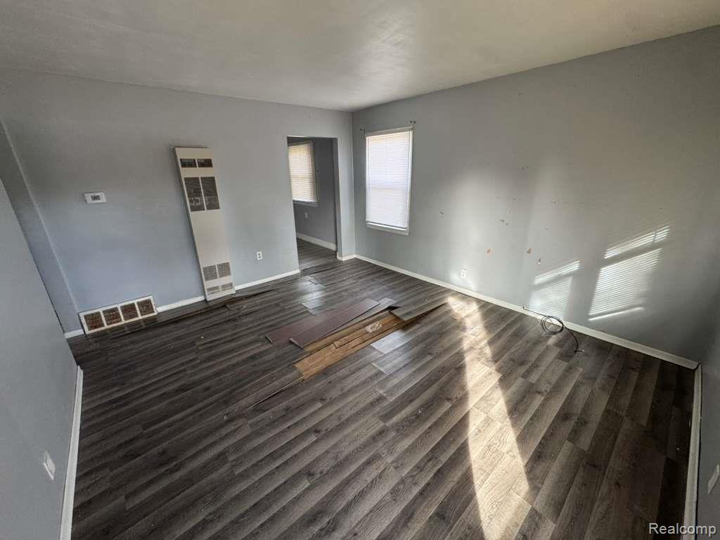 518 W Ruth Avenue, Flint, MI 48505 — Photo 4