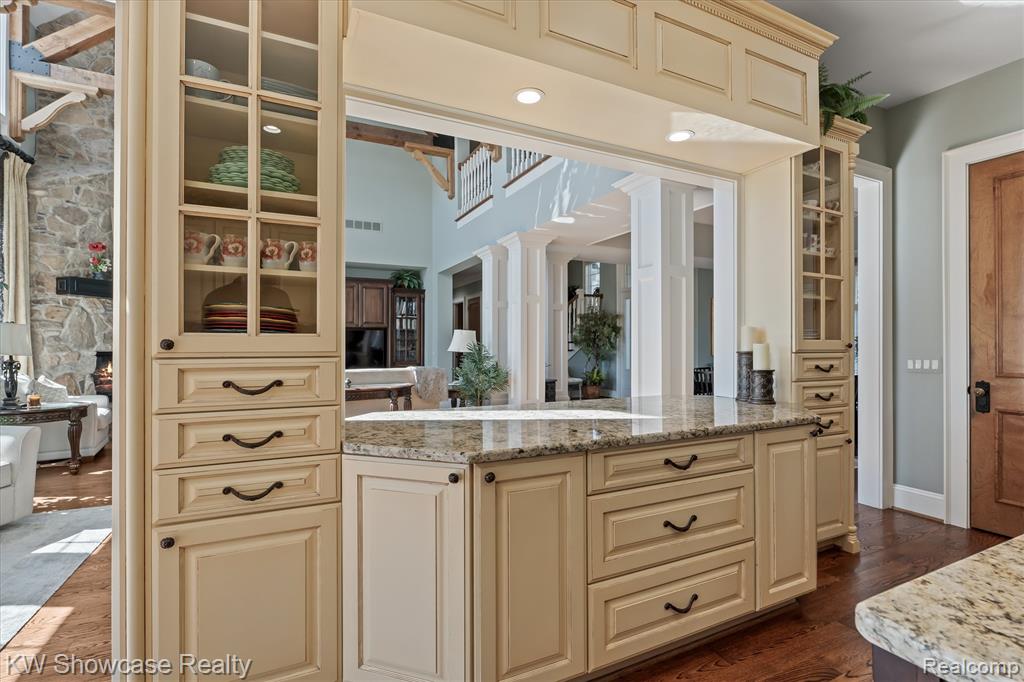 4334 Terra Ridge Drive, Milford, MI 48381 — Photo 28
