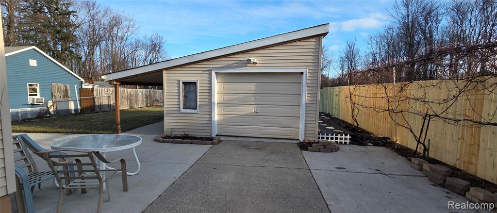 5399 Kreger Street, Sterling Heights, MI 48310 — Photo 47