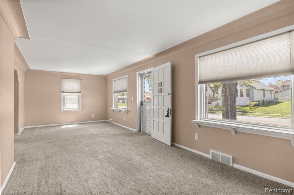 4033 AGNES Avenue, Lincoln Park, MI 48146 — Photo 8