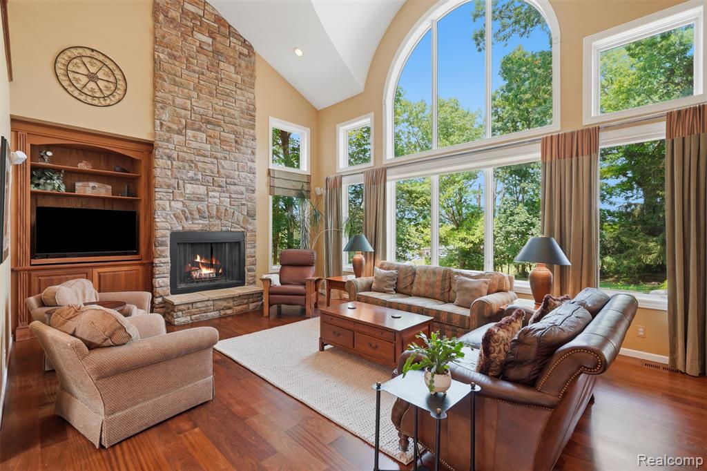 5110 Kitson Lane, West Bloomfield, MI 48324 — Photo 9