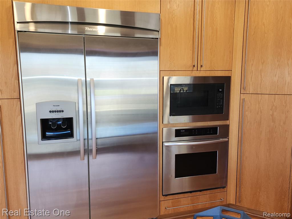 All stainless appliances