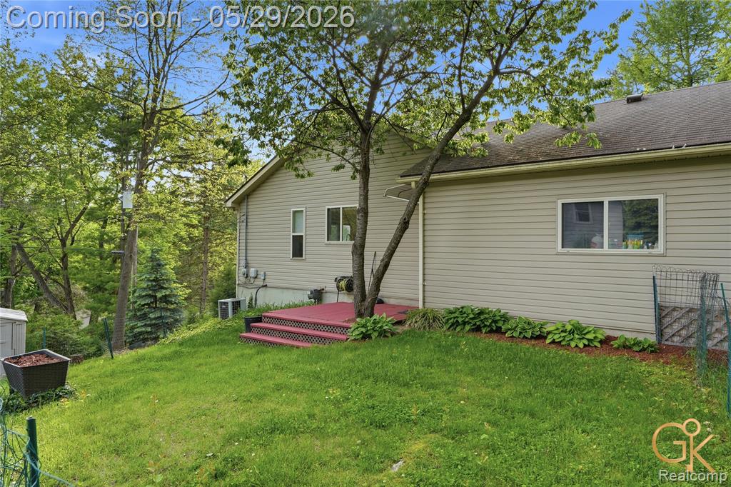 4933 Iroquois Boulevard, Clarkston, MI 48348 — Photo 45