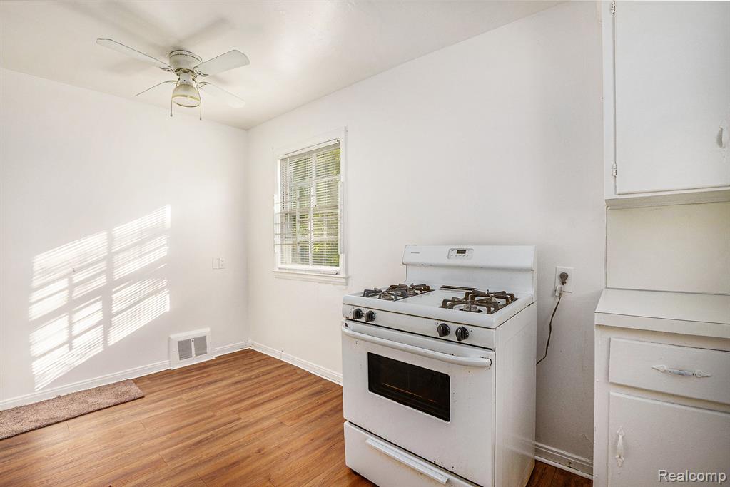 8114 Roselawn Street, Detroit, MI 48204 — Photo 7