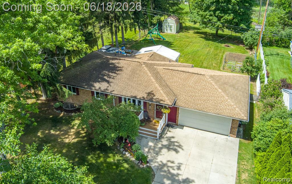 880 Joslyn Road, Lake Orion, MI 48362 — front exterior