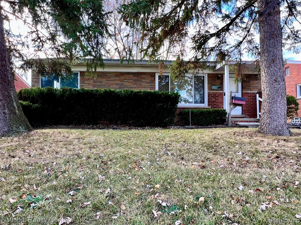 8571 Cranston Street, Westland, MI — Photo 2