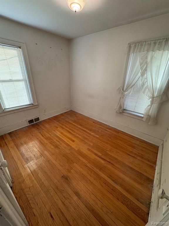 5484 MIDDLESEX Street, Dearborn, MI 48126 — Photo 6