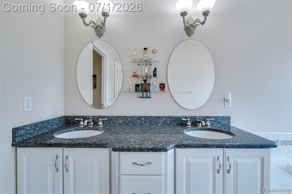 4461 Old Oak Court, Plymouth, MI 48170 — Photo 41