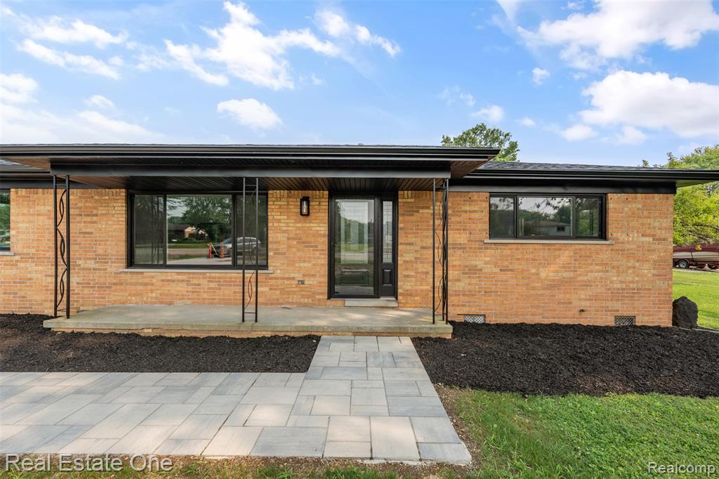 47900 Jefferson Avenue, Chesterfield, MI 48047 — Photo 5