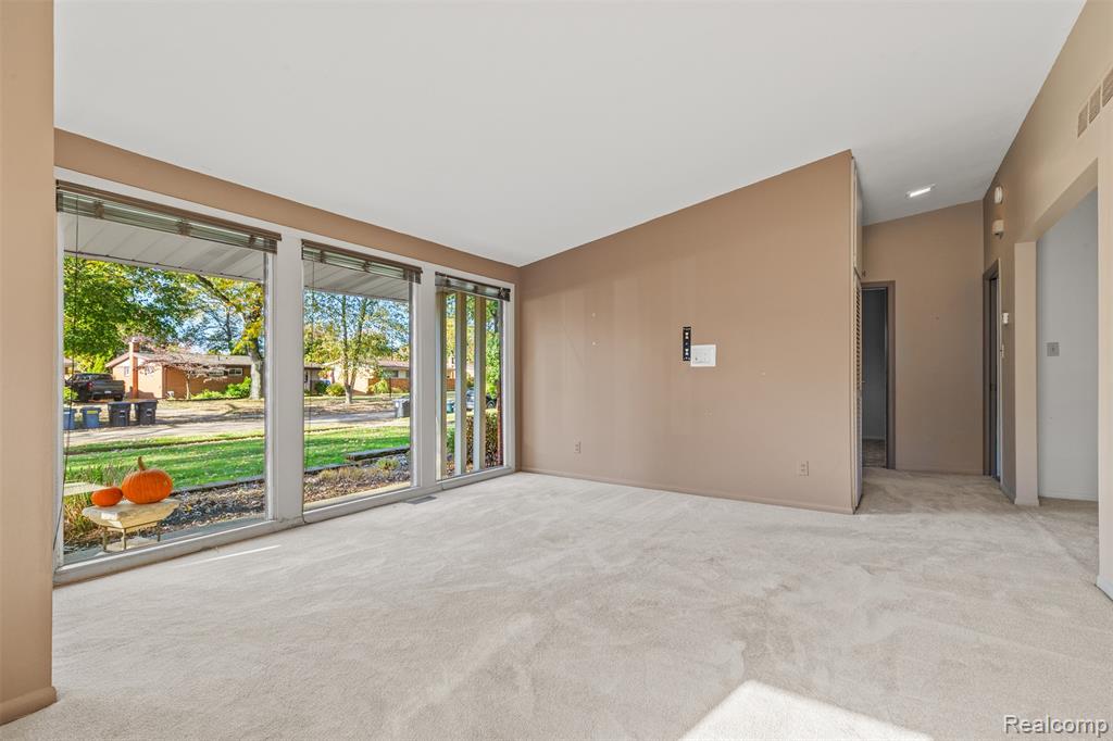 9212 Idaho Street, Livonia, MI 48150 — Photo 4