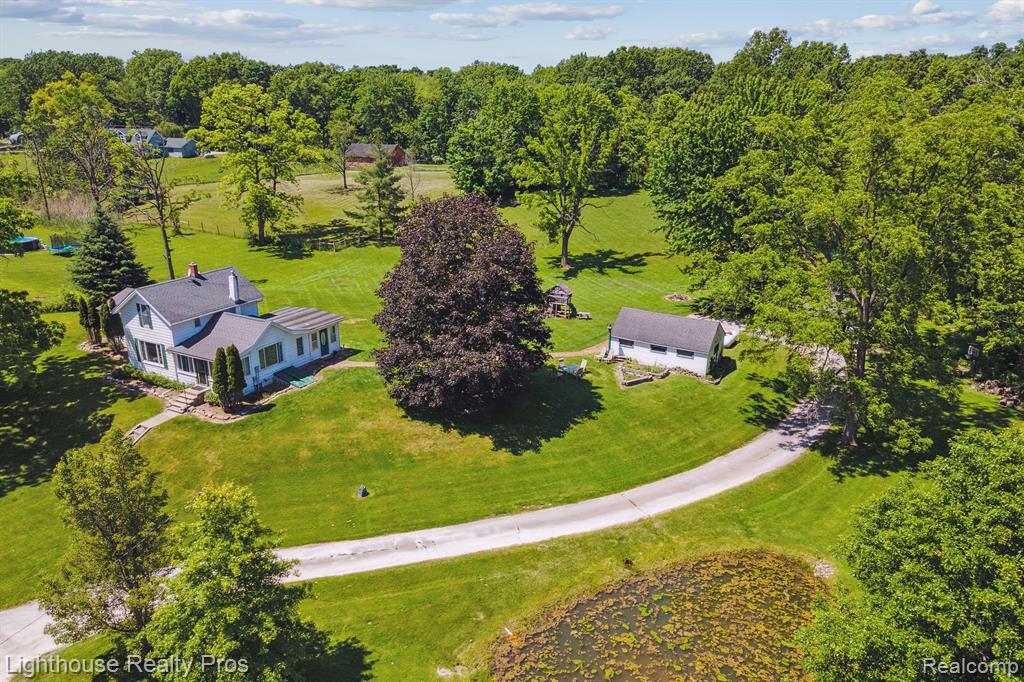 67640 W 8 MILE Road, South Lyon, MI 48178 — Photo 6