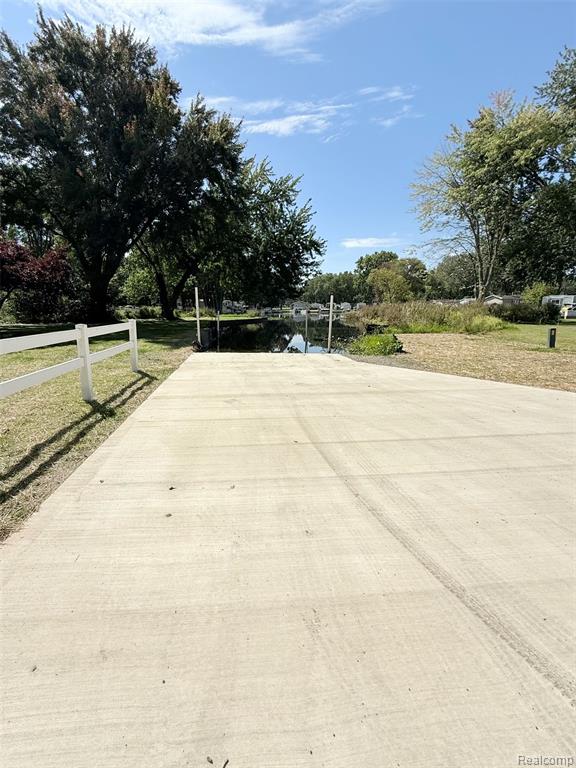 3026 Village Lane, Lot #63, Brooklyn, MI 49230 — Photo 32