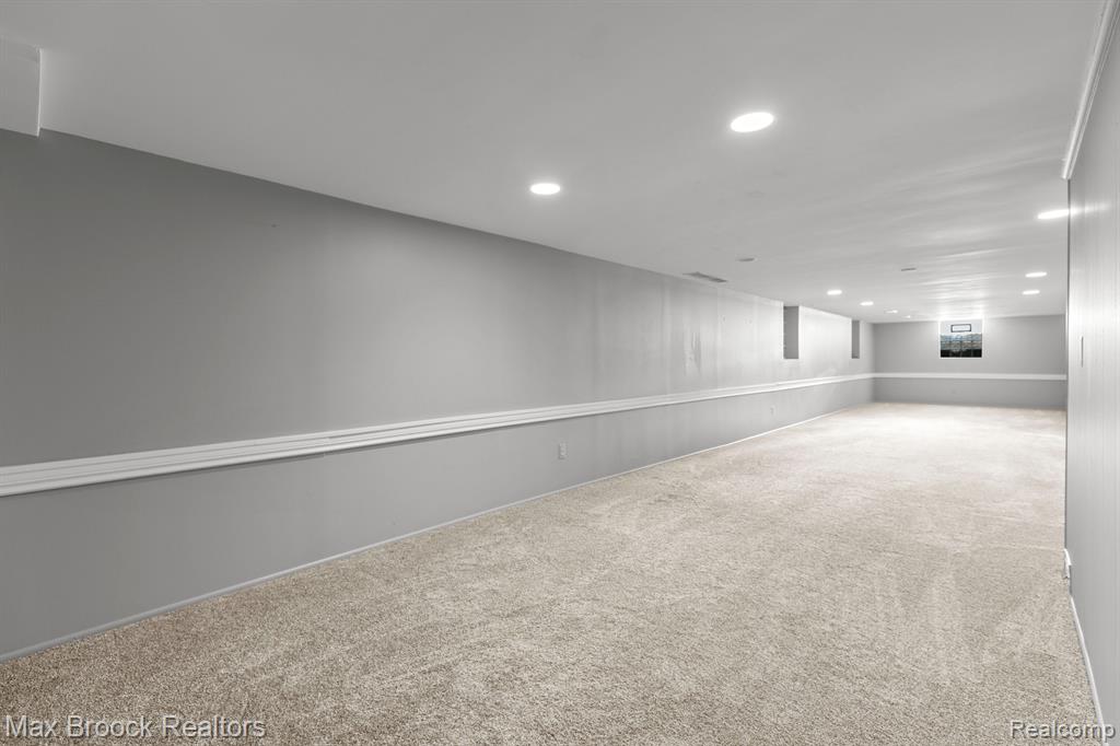 565 WESTBOURNE Drive, Bloomfield Hills, MI 48301 — Photo 21