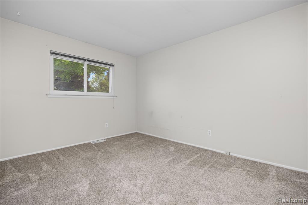 39619 Peters Drive, Canton, MI 48187 — Photo 25