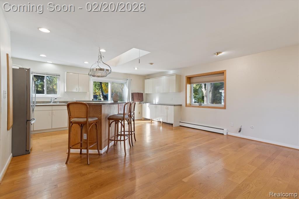541 Crystalia Street, Commerce Twp, MI 48382 — Photo 9