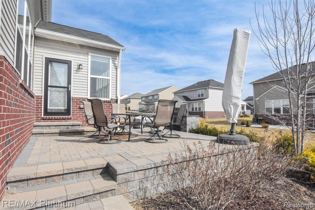 29914 BRAEBURN, New Hudson, MI 48165 — Photo 9