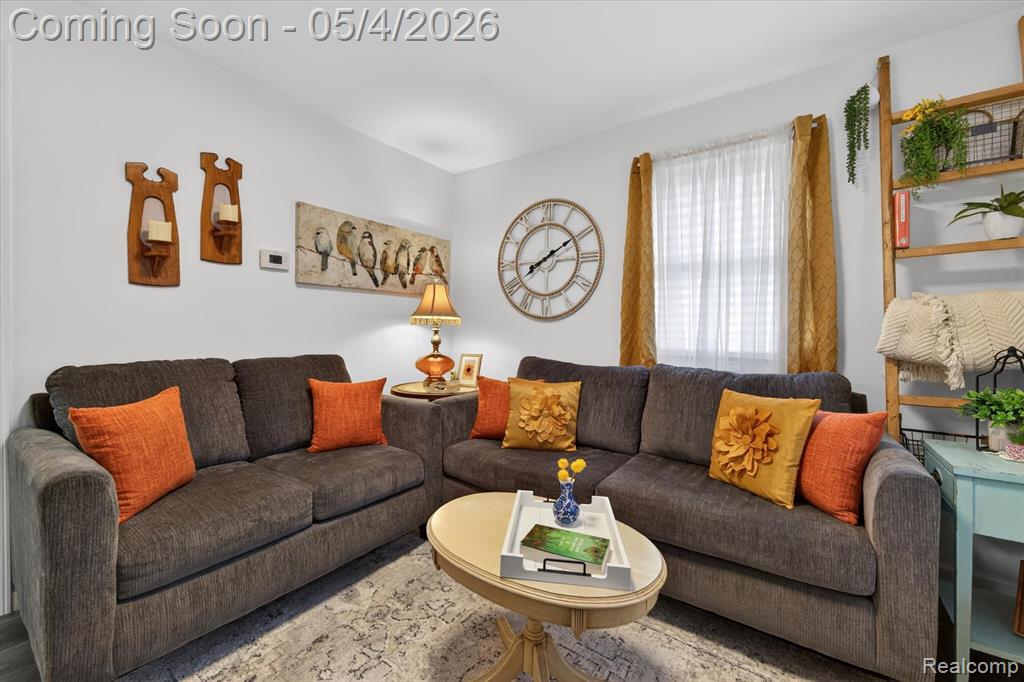 107 S Lester Street, Capac, MI 48014 — Photo 10