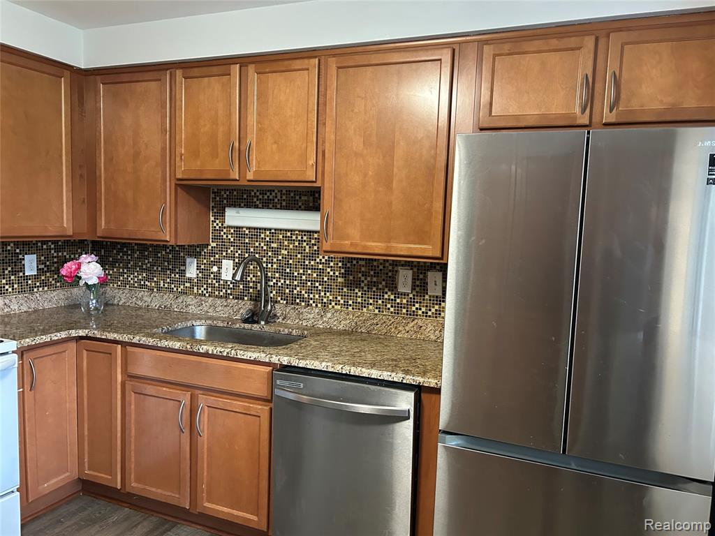 92 Kirk Lane, Troy, MI 48084 — Photo 3