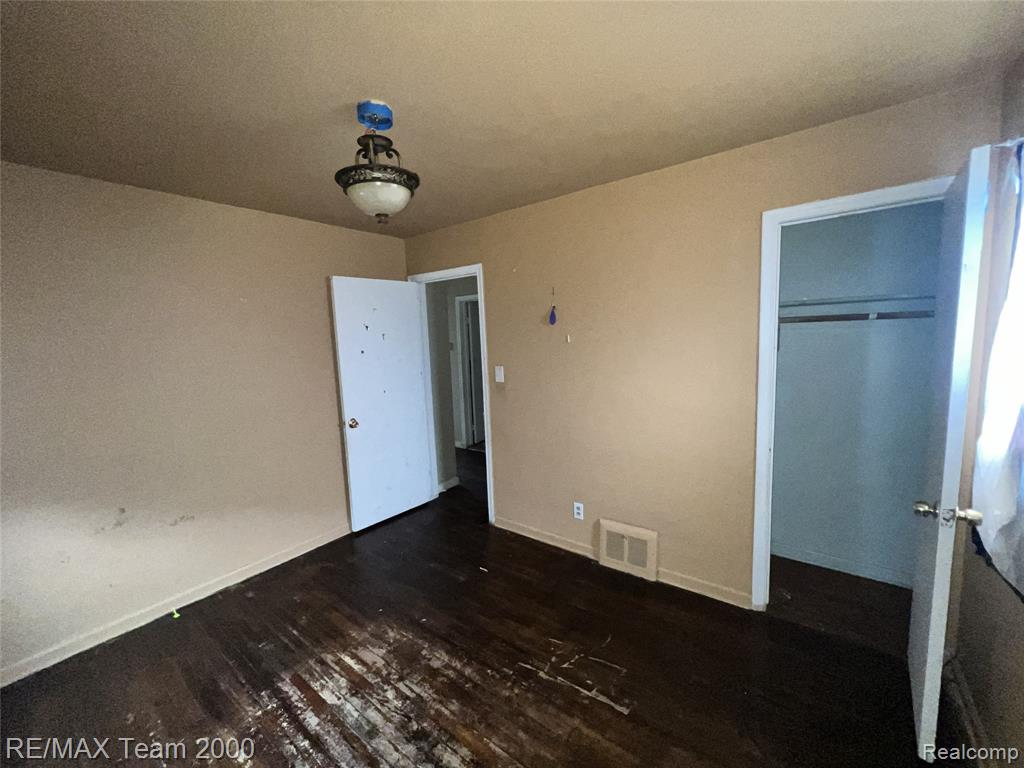 6760 Evergreen Avenue, Detroit, MI 48228 — Photo 12