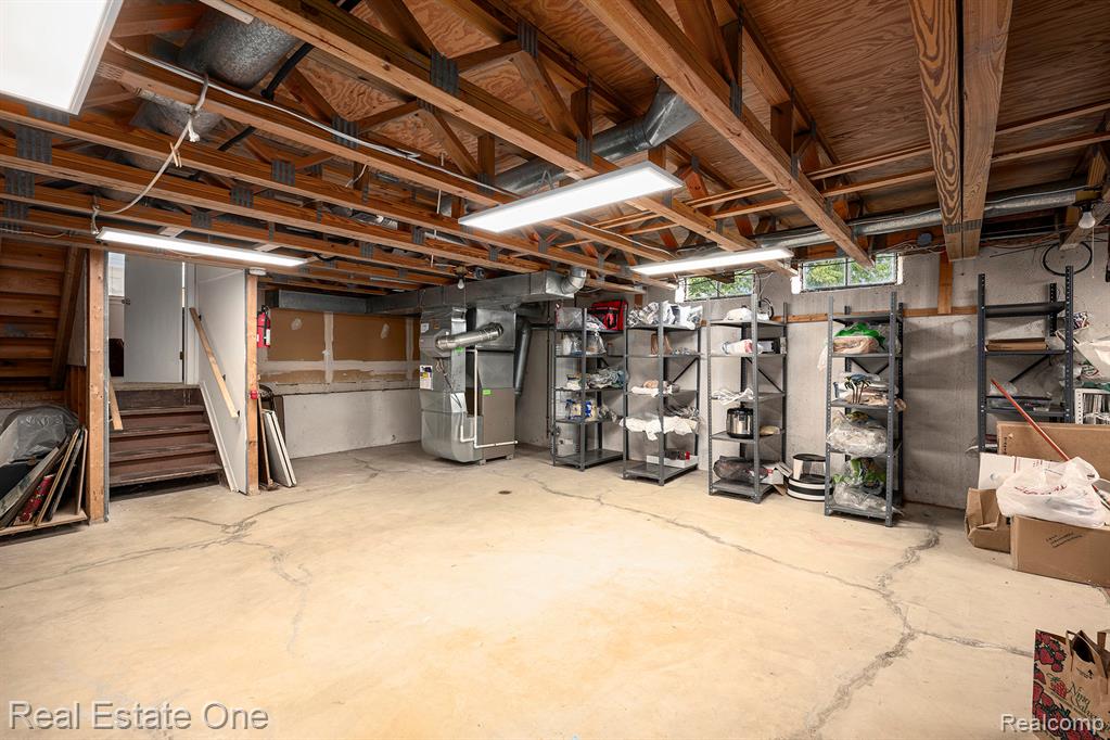 5982 Slate Drive, Troy, MI 48085 — Photo 27