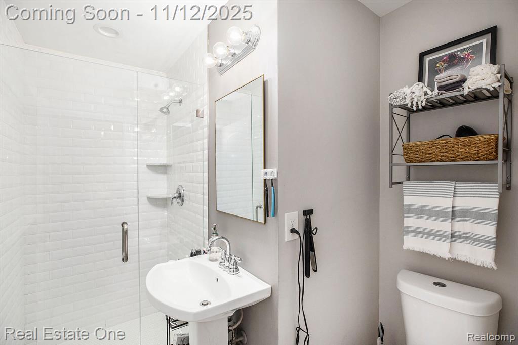 51376 Shelby Road, Shelby Twp, MI 48316 — Photo 29