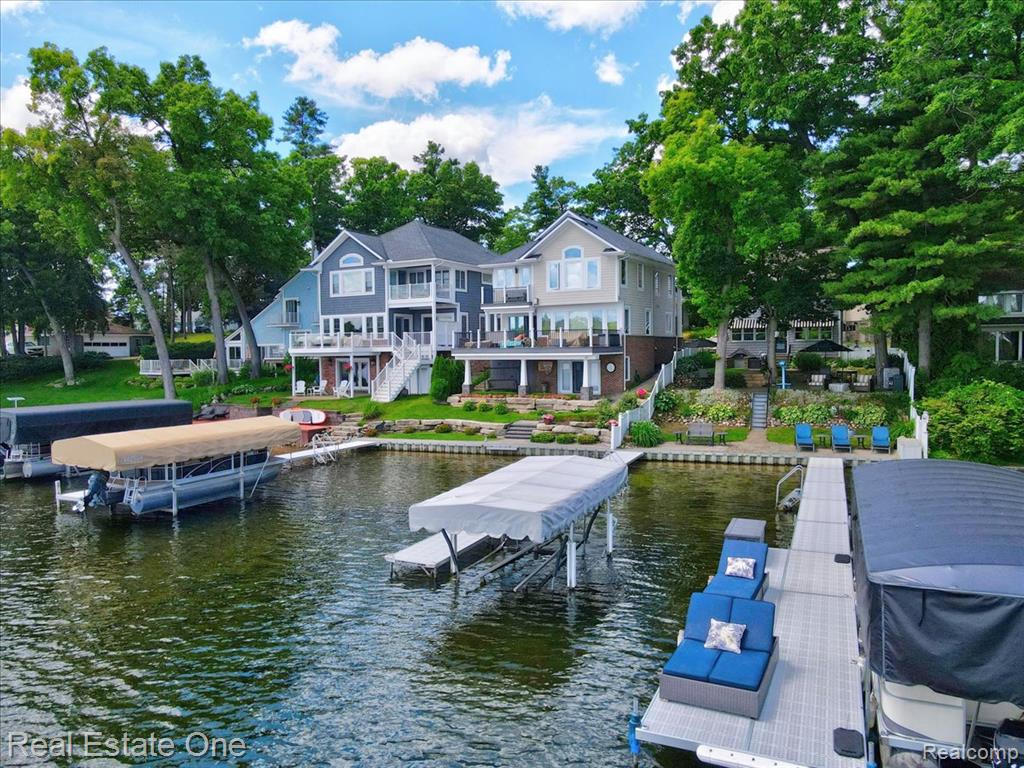 836 Pine Tree Road W, Lake Orion, MI 48362 — Photo 78
