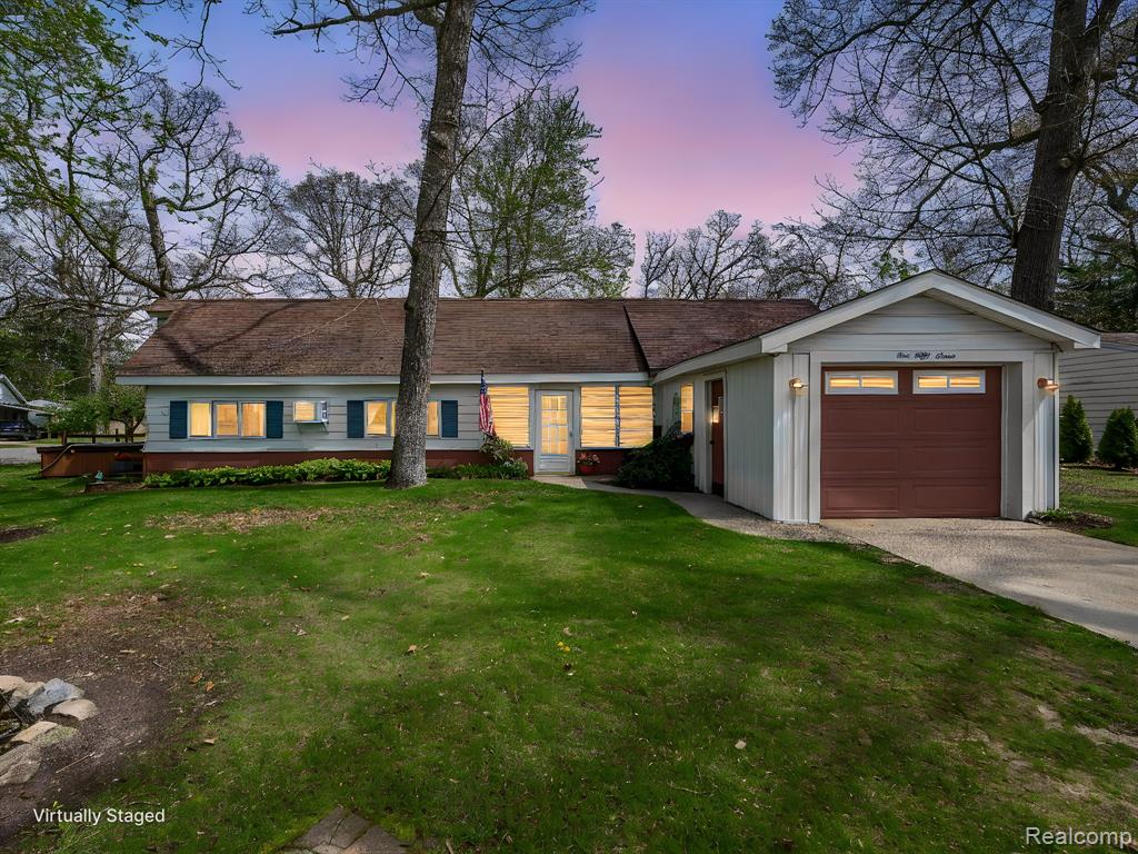 557 Alfred Street, Brooklyn, MI 49230