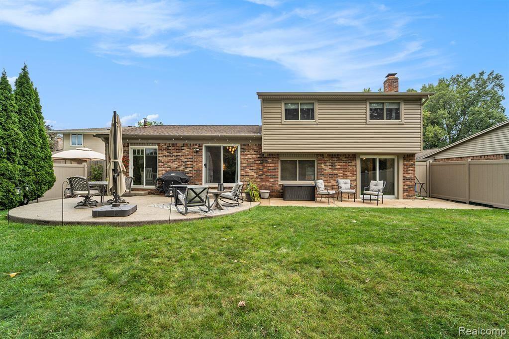 6500 RAINTREE Court, Canton, MI 48187 — Photo 28