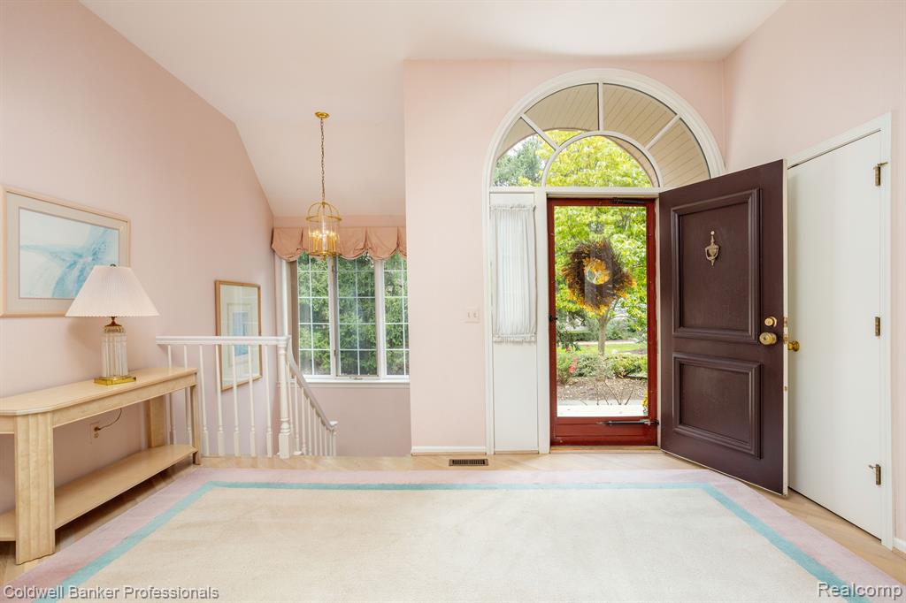 589 CAMBRIDGE Way, 566, Bloomfield Hills, MI 48304 — Photo 12