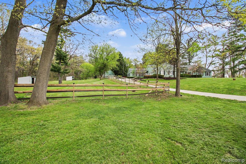 2601 Old Plank Road, Milford, MI 48381 — Photo 33