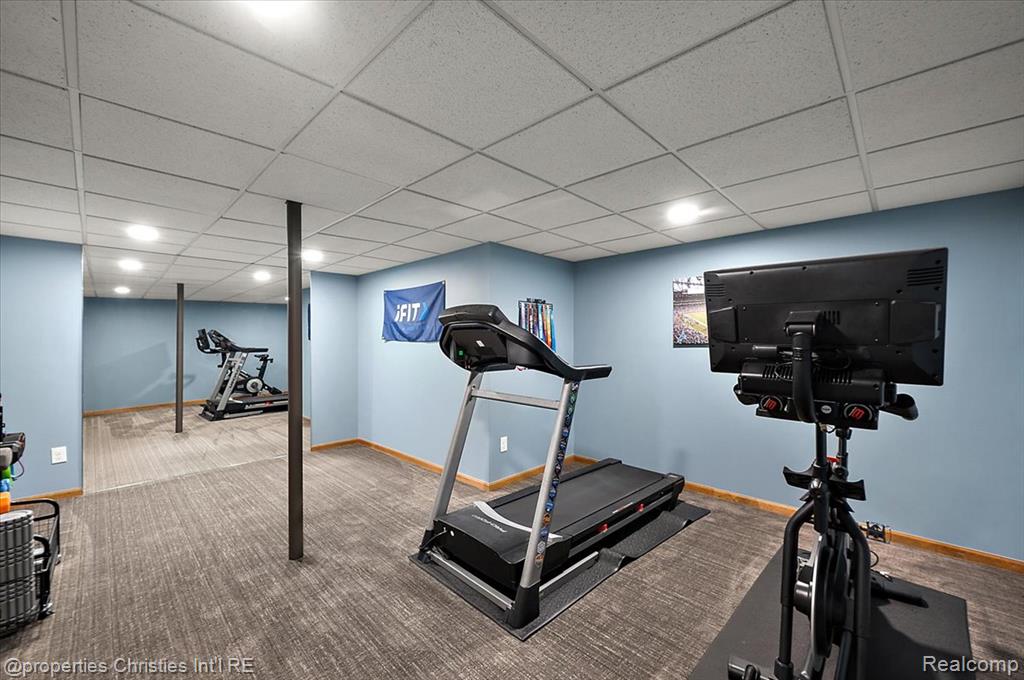 1071 Woodbridge Lane, Rochester, MI 48306 — Photo 57