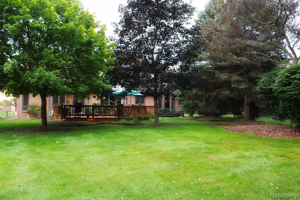 760 Stanford Circle, Rochester Hills, MI 48309 — Photo 23