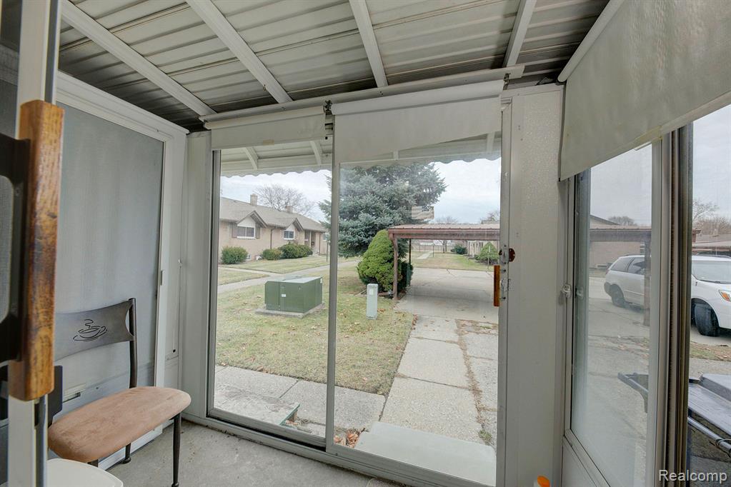 8401 18 Mile Road, Unit 167, Sterling Heights, MI 48313 — Photo 18