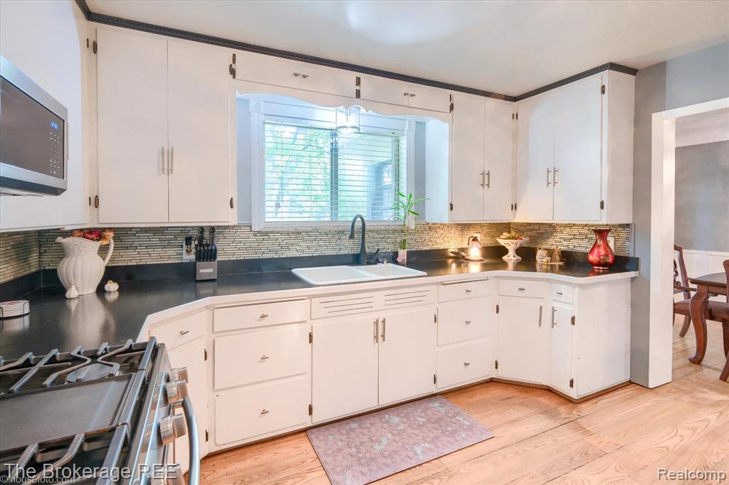 9223 Lapeer Road, Davison, MI 48423 — Photo 33