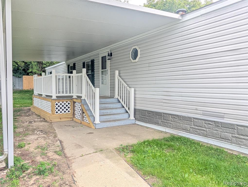 18 Bellwood, Swartz Creek, MI 48473 — Photo 13